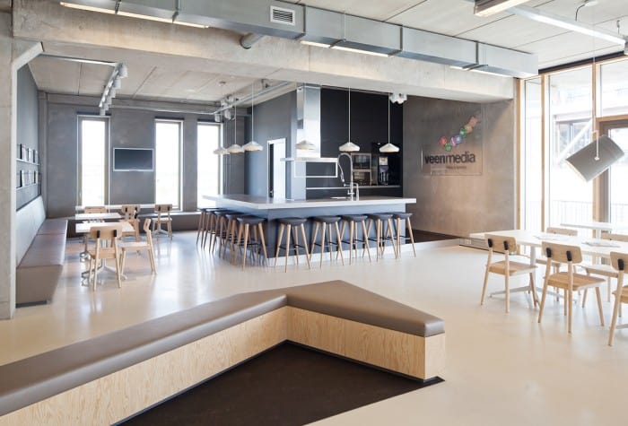 Veen-Media-Amsterdam-Heyligers-Interieur-02-700x475