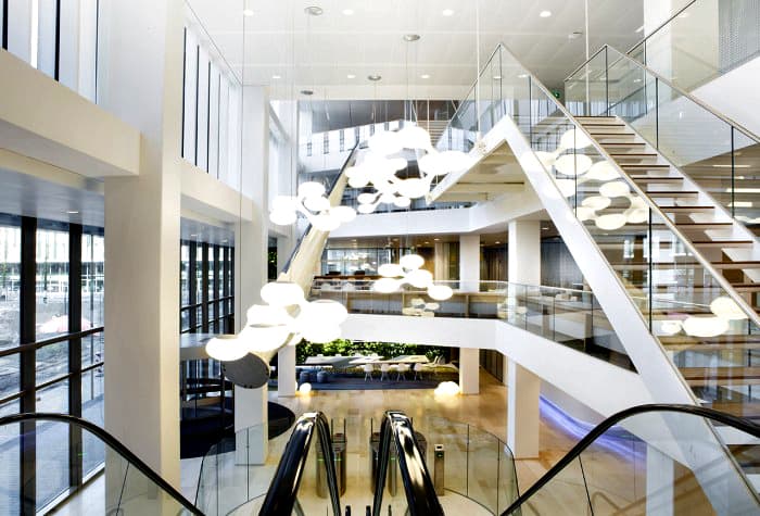 NUON-nieuwAmsterdam-interieur-kantoor-Heyligers-06-700x475