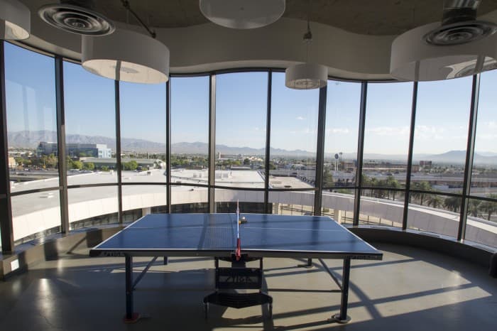 Zappos-3-482A-700x466