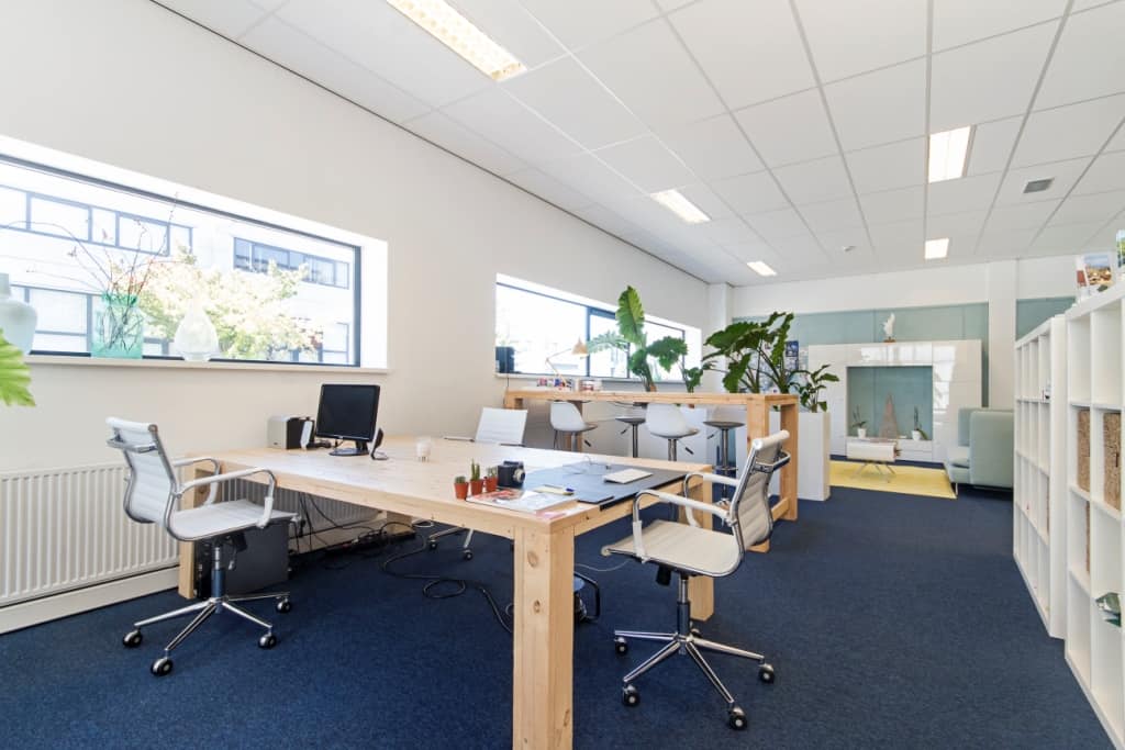 Het huiskamerkantoor werkplekken 3
