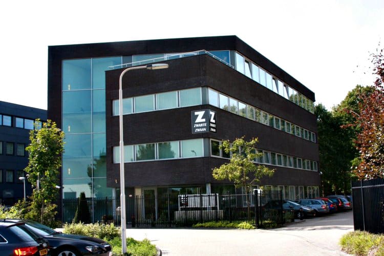 kantoorgebouw gelegen bedrijventerrein laar tilburg zuid