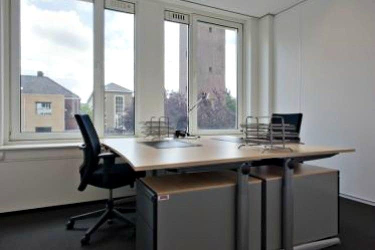 kleinschalig kantorencomplex nabij haagse centrum