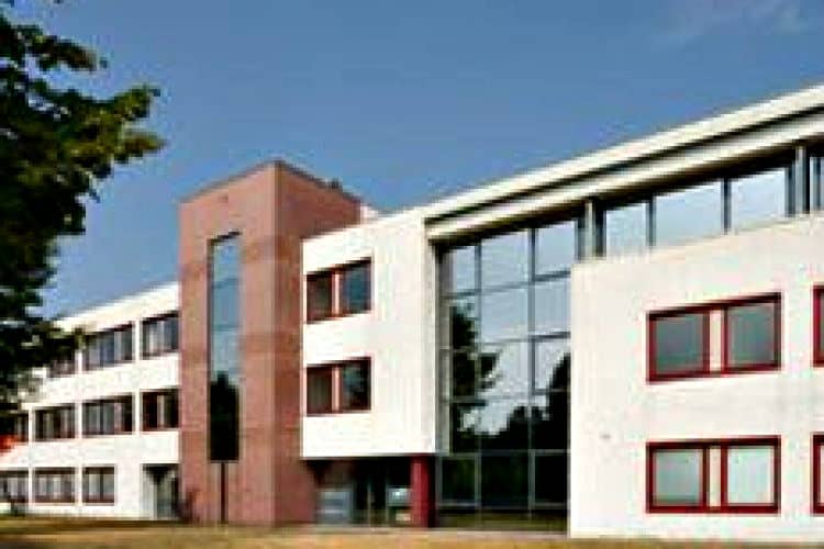 verzamelgebouw bedrijventerrein groot schooten helmond