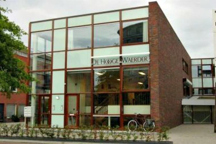 bedrijvencentrum in slotervaart aan de laan van vlaanderen te amsterdam