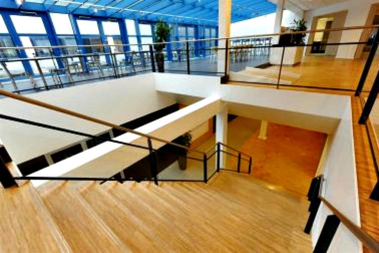 goed bereikbaar business park met kantoren te huur rijswijk