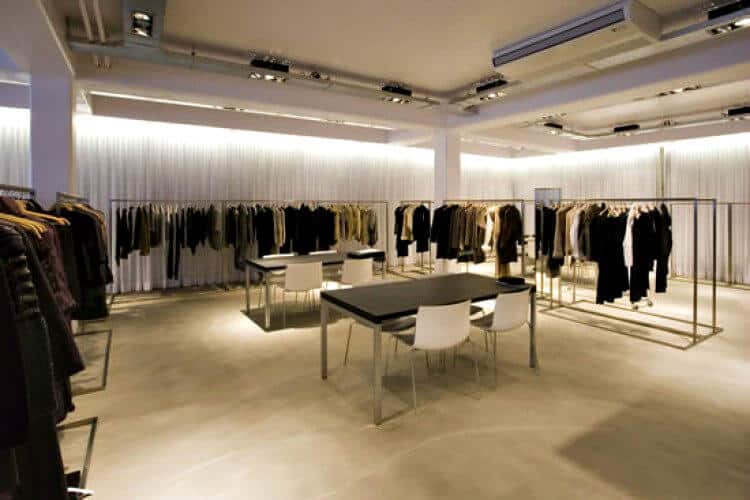 huren in het fashion house tegenover het world fashion centre te amsterdam