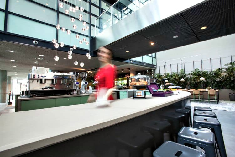 kantoor gelegen op de ij oever in het up building te amsterdam