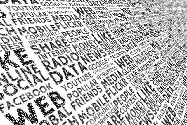 social media 1989152 640