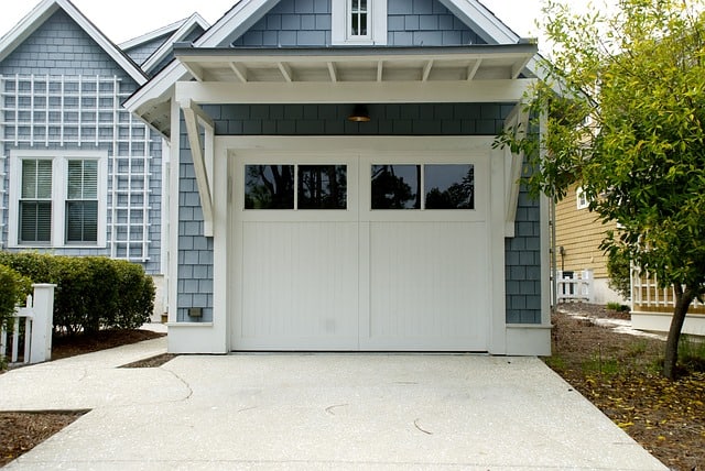 garage door 2578743 640 1